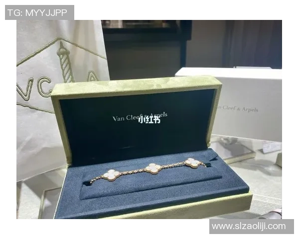 五花手链与足球明星的完美结合展现独特魅力与风采的精彩瞬间